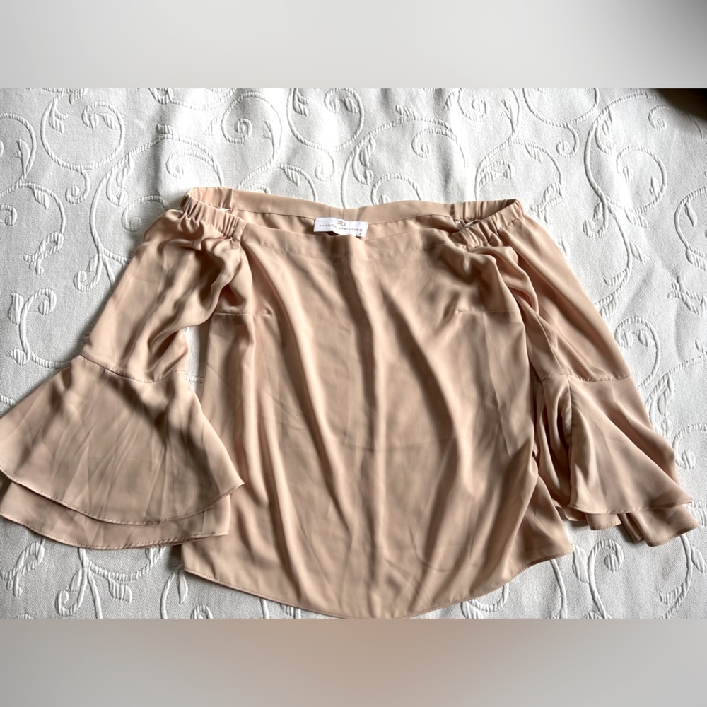 Amanda Uprichard | off the shoulder blouse